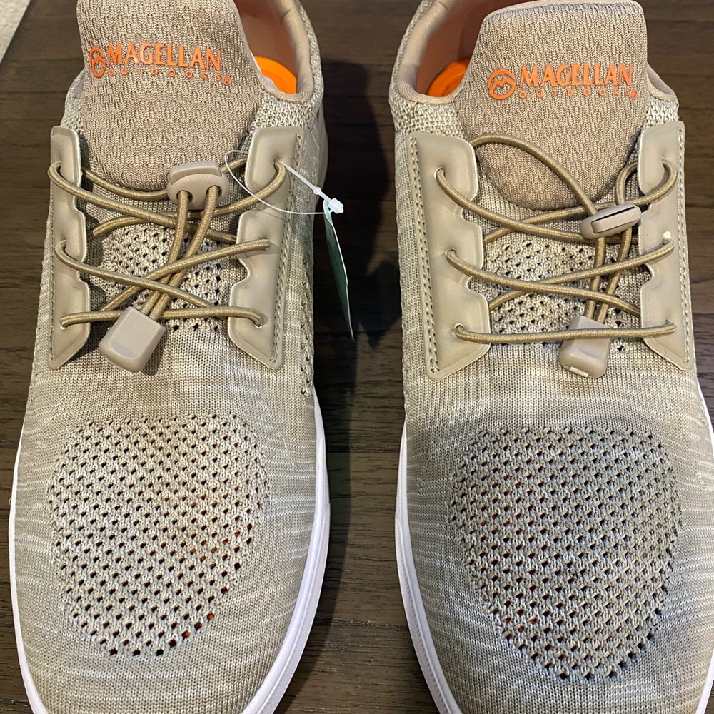 *NEW* Magellan boat  Shoes size 10D men’s asking $20 obo